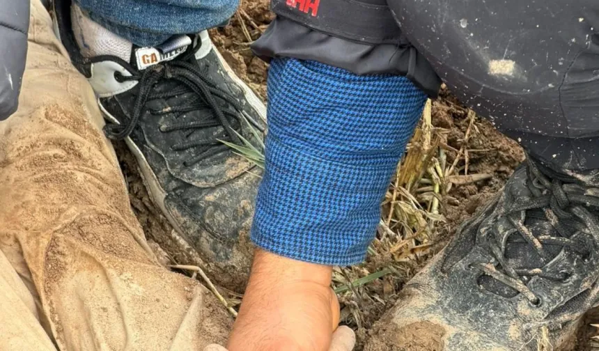 Dayısı tarafından dövülerek ölüme terk edilen çocuk kayaların altında yaralı halde bulundu