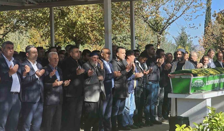 Kazada ölen Mehmet Çetinpolat son yolculuğuna uğurlandı