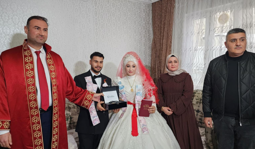 Şahinbey Belediyesi çiftleri kar yağışında da yalnız bırakmadı