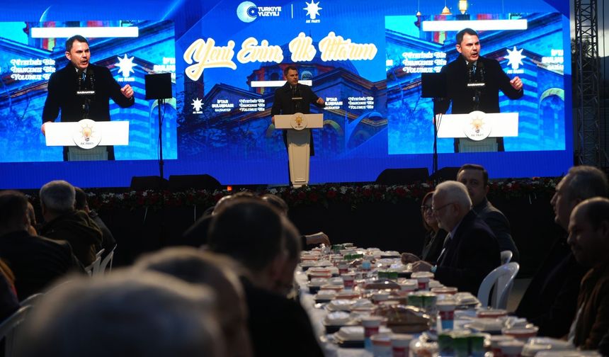 Bakan Kurum, Gaziantep'te depremzede vatandaşlarla iftarda bir araya geldi