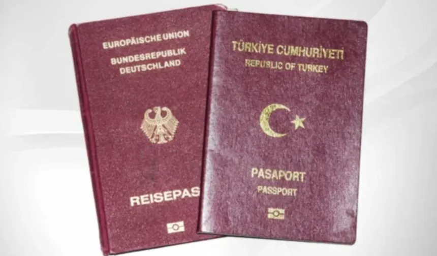 Almanya'daki 1.3 milyon Türk'ten 30 bini Türk pasaportuna başvurdu