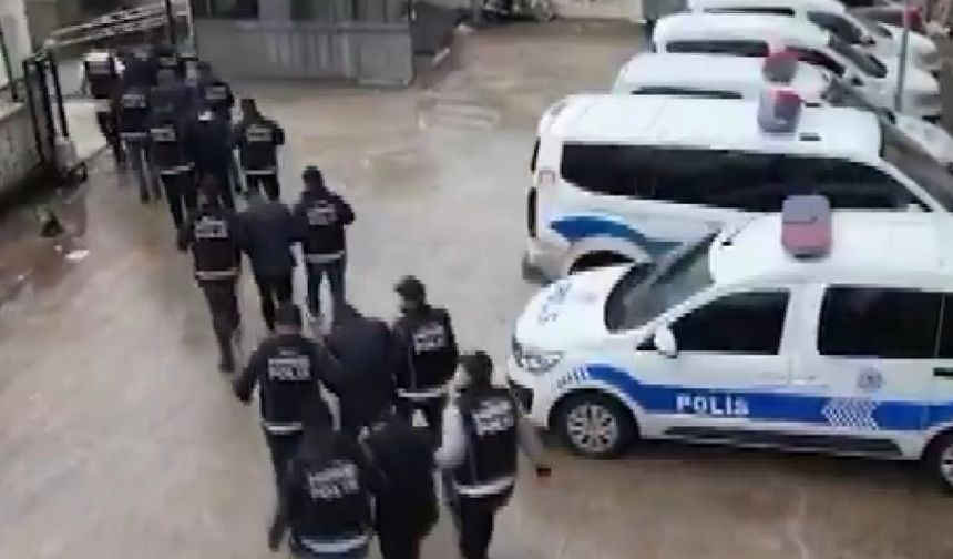 Gaziantep'te 162 litre sıvı metamfetamin ele geçirildi: 6 gözaltı