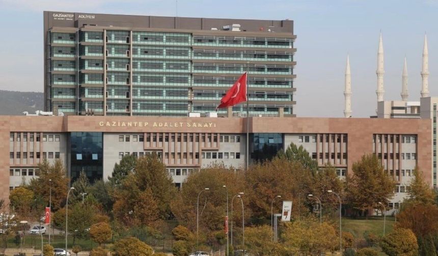 Gaziantep'te ayna çarpması kavgasında öldürülen Abdurrahman Cengiz'in davasına devam edildi