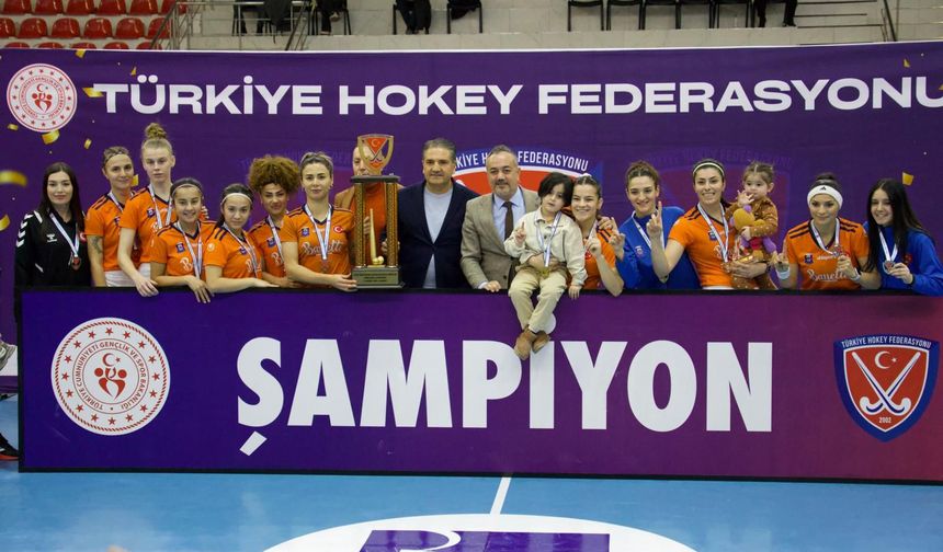 Gaziantep Polisgücü Kadın Hokey Takımı Süper Lig Şampiyonu!