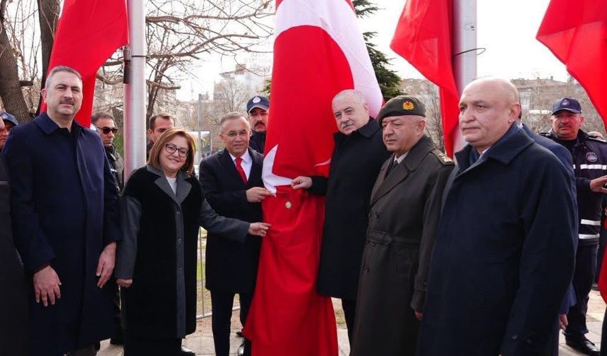 Gaziantep’e “Gazi” Unvanı Verilişinin 105. Yılı Coşkulu Törenle Kutlandı