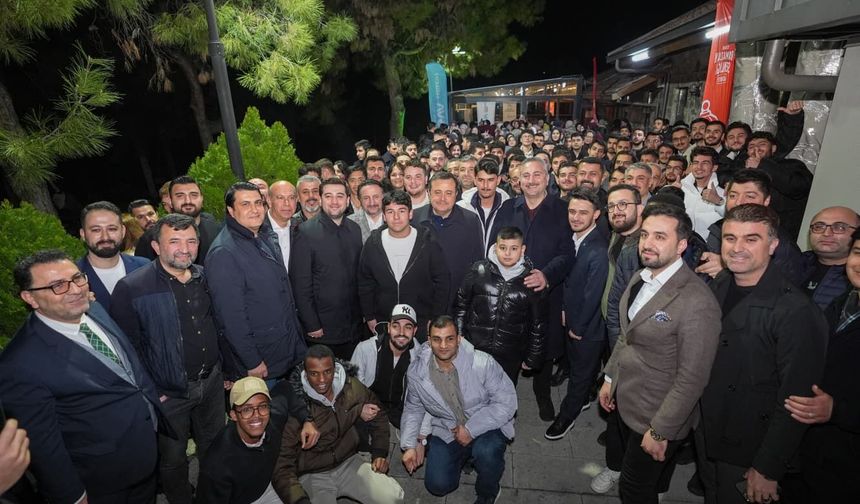 Yılmaz, TÜGVA’lı gençlerle sahurda buluştu