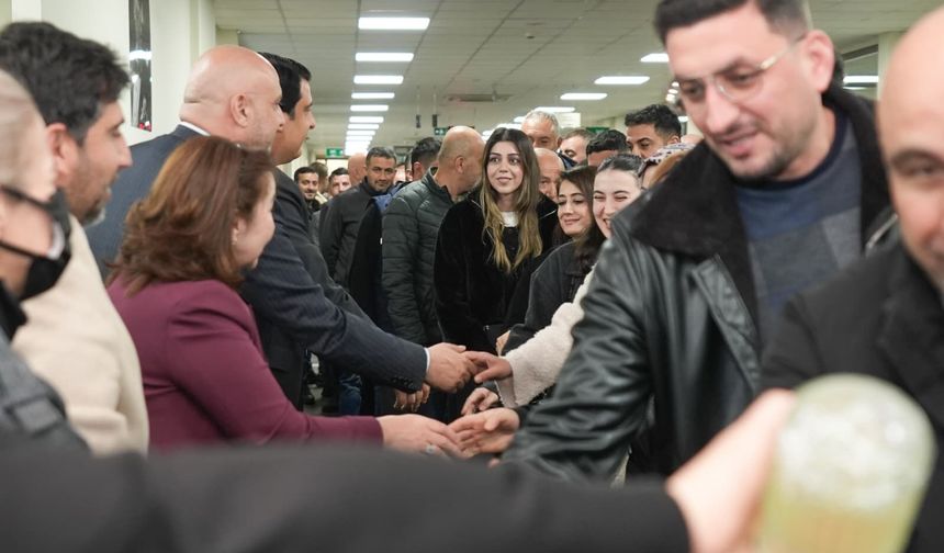 Başkan Yılmaz, belediye çalışanlarıyla bayramlaştı