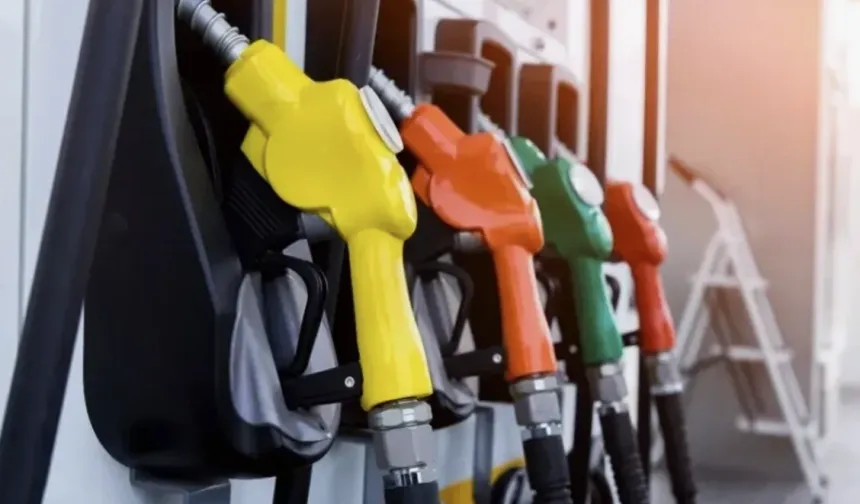 Benzine ve motorine (mazot) zam var mı? Benzin ve motorin fiyatı ne kadar?