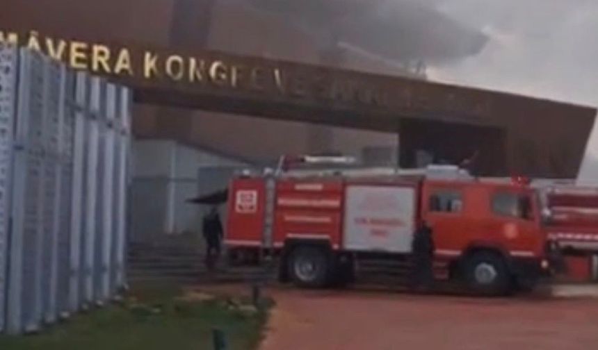 Gaziantep Üniversitesi'nde korkutan yangın: Milyonlarca liralık zarar oluştu