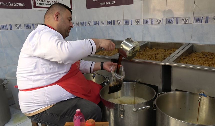 Gaziantep'te 45 yıldır aynı yöntemle meyan şerbeti hazırlıyor
