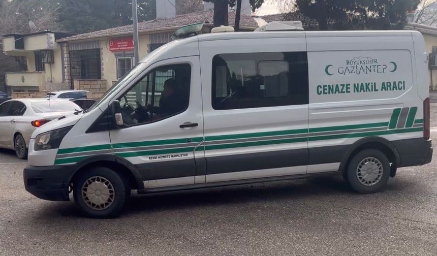 Gaziantep'te bayramda feci kaza! Genç sürücü hayatını kaybetti...