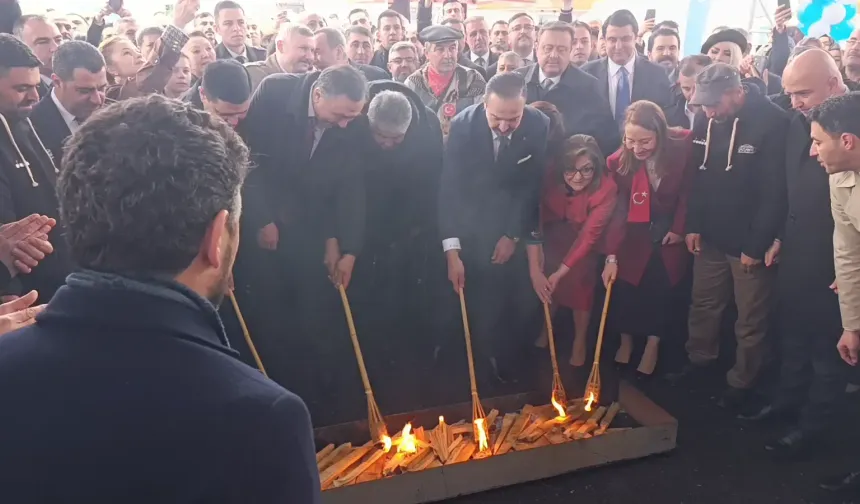Gaziantep'te Nevruz ateşi yakıldı!
