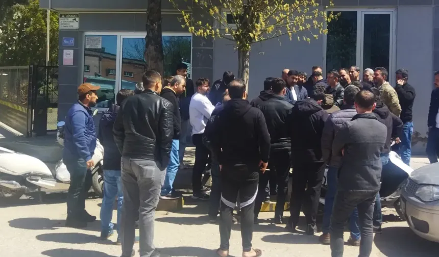 Gaziantep OSB'de işçi eylemi! Fabrika önünde toplandılar...