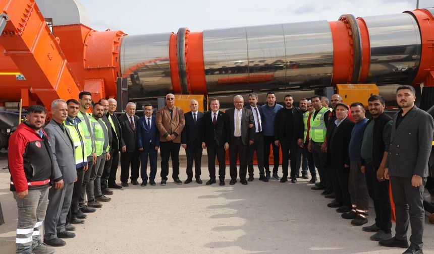 Nizip'te 40 yıllık asfalt şantiyesi yenilenerek hizmete açıldı