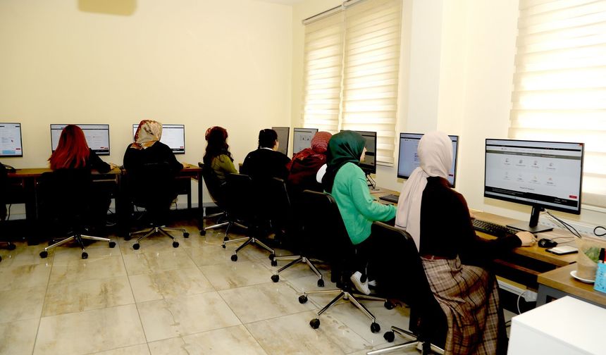 Gaziantep’te gençlere küresel teknoloji eğitimi