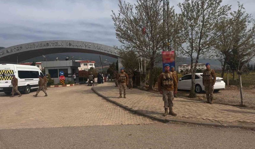 Gaziantep'te 'Huzurlu Okul Önleri' uygulaması: 78 aranan şahıs yakalandı