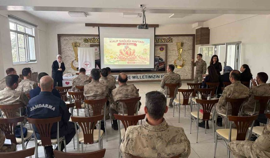 Gaziantep'te jandarma ekiplerine sağlık eğitimi