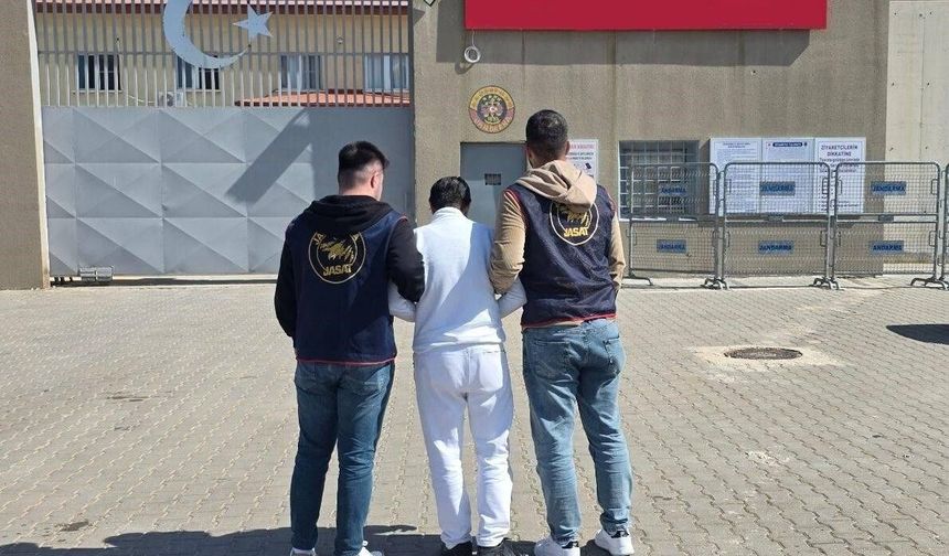 Gaziantep'te kesinleşmiş 15 yıl cezayla aranan şahıs yakalandı