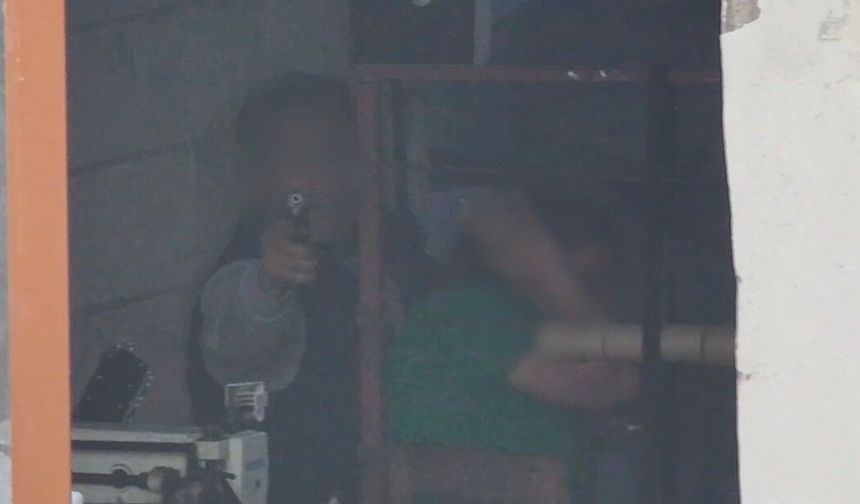 Gaziantep'teki rehine olayı adım adım dron kamerasında