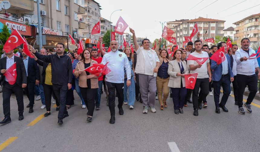 Şehitkamil’de 19 Mayıs coşkusu sokaklara taştı