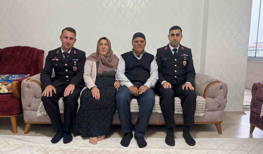Gaziantep'te jandarmadan anlamlı ziyaret! Şehit aileleri ve gaziler unutulmadı...