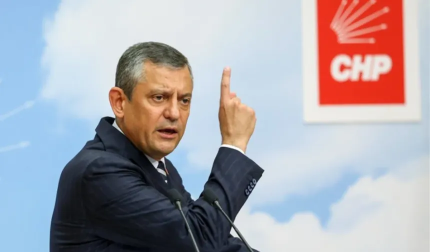 Özgür Özel: 'Derhal kurultay yapılmalıdır, hangi delegeyle istiyorsanız derhal bir kurultay yapın'