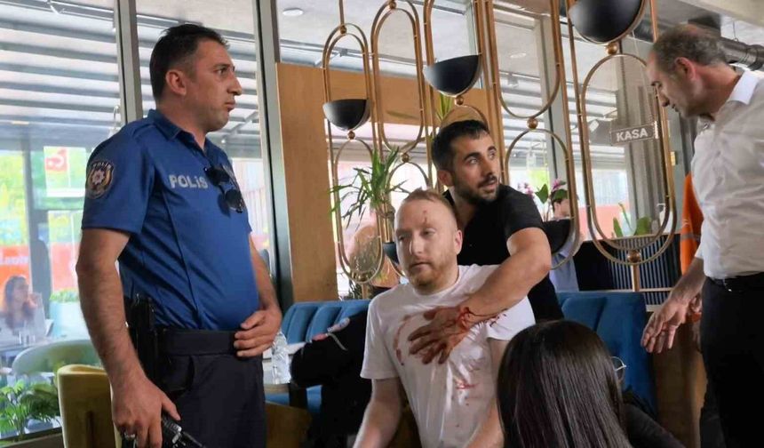 Yol kavgasında kan aktı: 1'i ağır 4 kişi bıçakla, 1 polis memuru arbede sonucu yaralandı