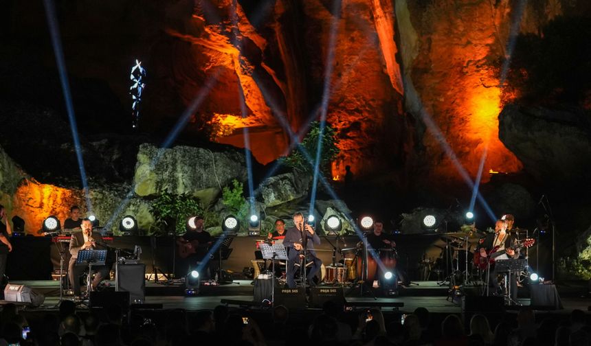Dülük’te tarih, sanat ve mutluluk dolu bir gece