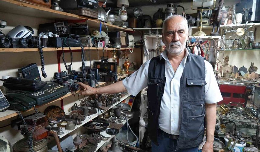 Gaziantep'te 45 yıllık antikacı, sahte ürünlere dikkat çekti