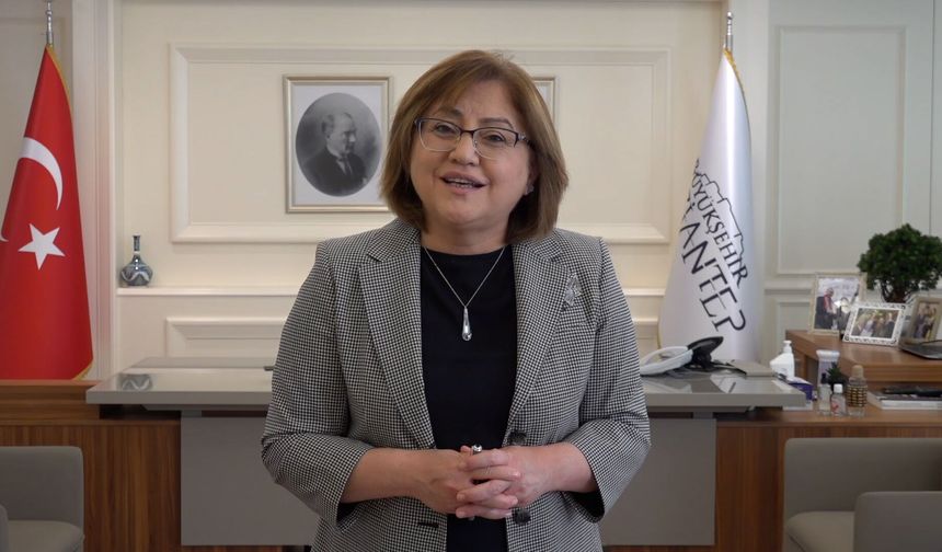 Fatma Şahin, bir aylık maaşını Venezuela'ya bağışladığını duyurdu