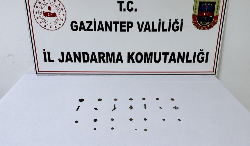 Gaziantep'te 19 adet tarihi eser sikke ele geçirildi: 1 gözaltı