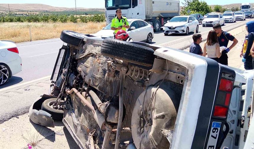 Gaziantep'te acı kaza! Ters dönen otomobildeki 8 aylık bebek hayatını kaybetti...