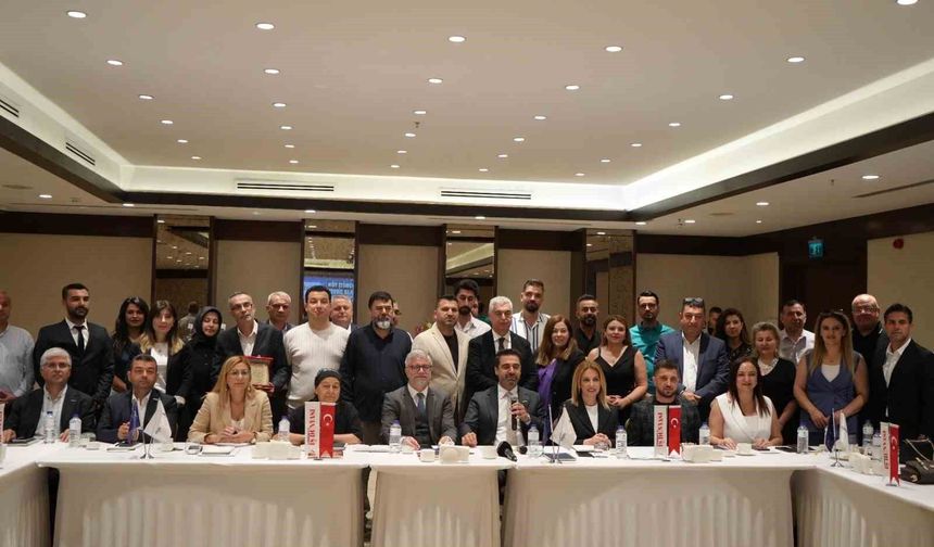 Gaziantep'te 'Ekonomiye Yön Verenler' zirvesi düzenlendi