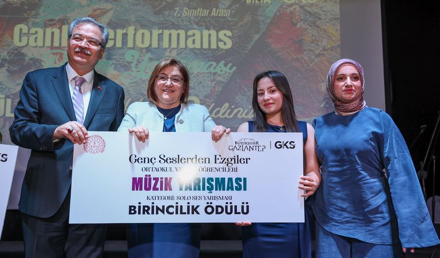 Gaziantep’te sanatla yükselen öğrenciler ödüllendirildi
