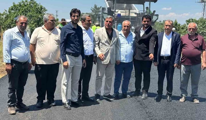 Gaziantep'te tahrip olan yollar asfaltlandı, vatandaşlar adak kurbanı kesti