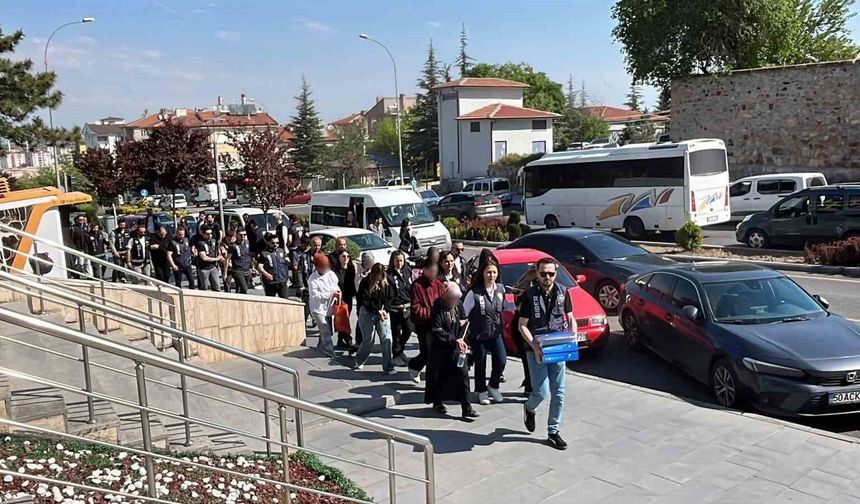 Gaziantep dahil 27 ilde yasa dışı bahis operasyonu! Şüpheliler adliyeye sevk edildi...