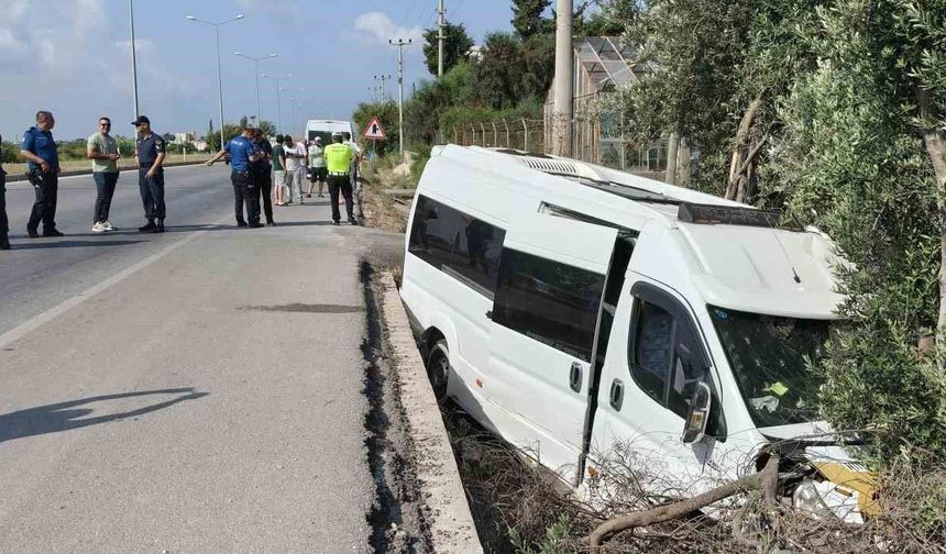 Yolcu minibüsünde dehşet anları kamerada: Kaçırdığı minibüsle kaza yapıp öldü