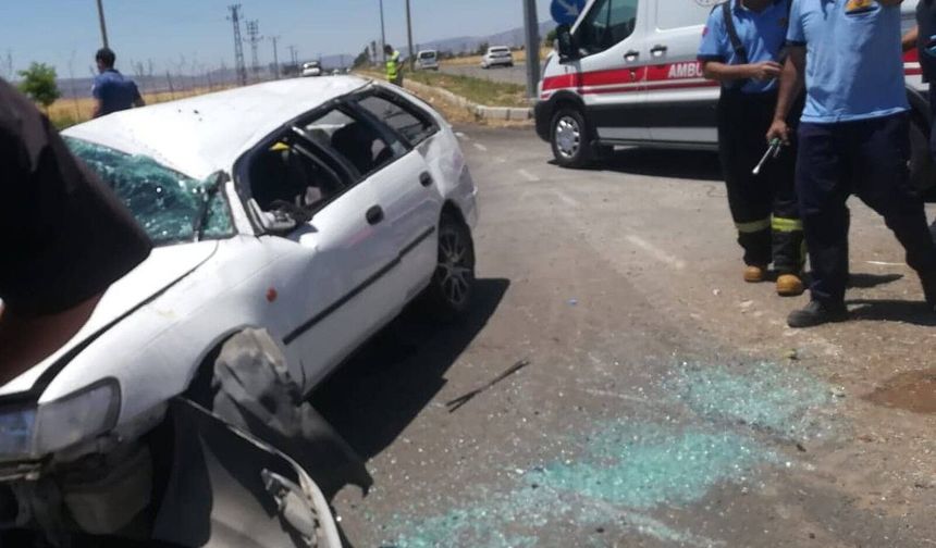 Gaziantep Araban'da trafik kazası: 2 yaralı