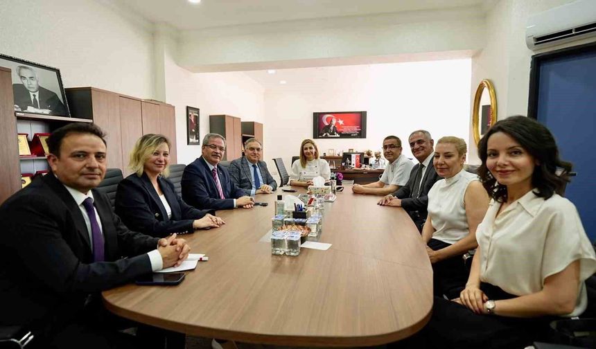 İl Milli Eğitim Müdürü Dr. Arpacı'dan Gaziantep Kolej Vakfına anlamlı ziyaret
