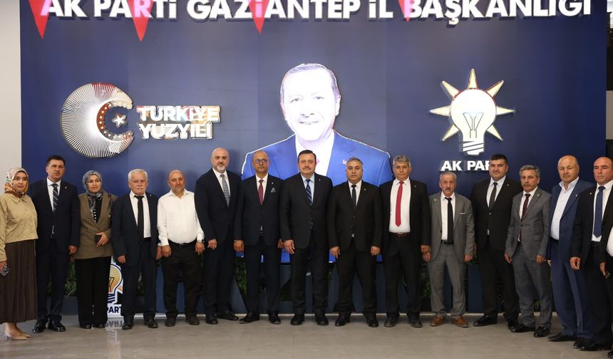 AK Parti Gaziantep, ailesini genişletiyor! AK Parti’ye 25 kişilik katılım