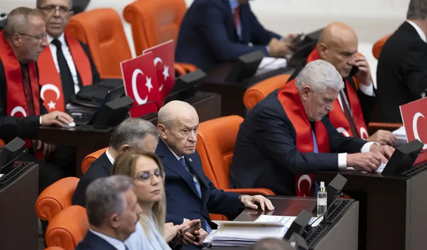 TBMM’de dikkat çeken an: Bahçeli ile Dervişoğlu selamlaşmadı