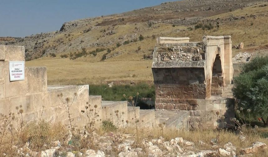 Gaziantep'te bin 800 yıllık 'Septimus Severus' köprüsü tarihe meydan okuyor