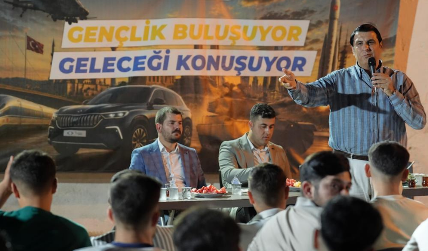 Başkan Yılmaz, Kızıkkarasakal'da gençlerle buluştu