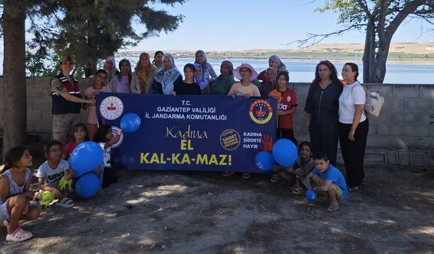 Gaziantep'te jandarma ekipleri KADES uygulamasını tanıttı
