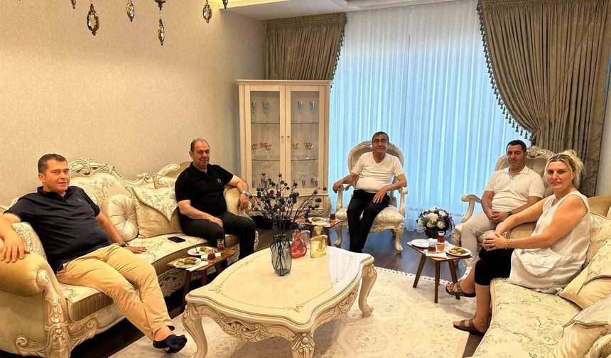 Milletvekili Bünyamin Bozgeyik'ten gazeteci Ali Babat'a 'geçmiş olsun' ziyareti
