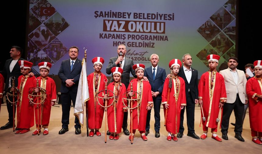 Şahinbey’de mezuniyet coşkusu