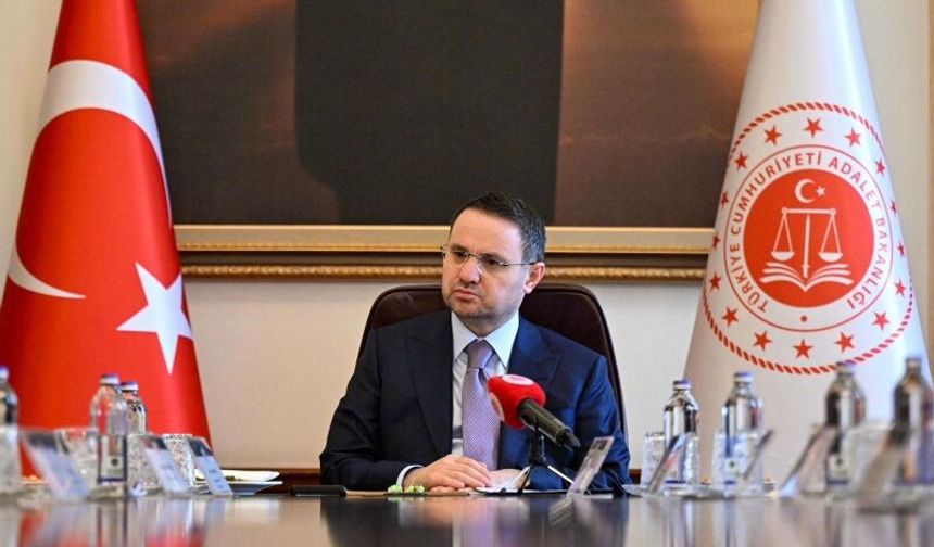 Bakan Gürlek açıkladı! 84 hâkim ve savcı meslekten çıkarıldı