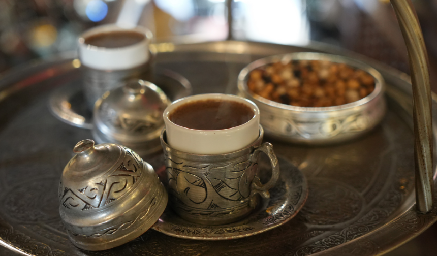 Gaziantep'in ünlü menengiç kahvesi turistleri cezbediyor