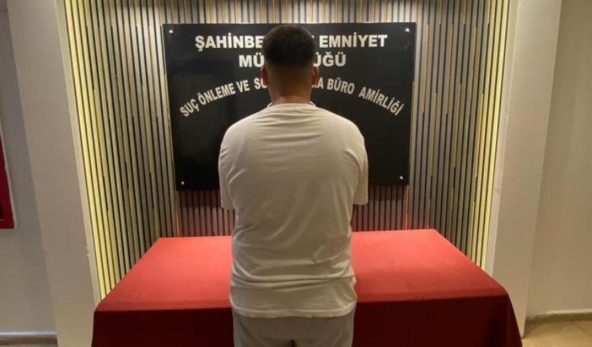 Gaziantep'te 14 yıl 7 ay hapis cezası bulunan 2 şüpheli yakalandı