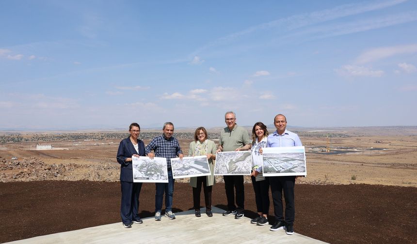 Başkan Şahin, yeni tugay alanında çalışmaları inceledi